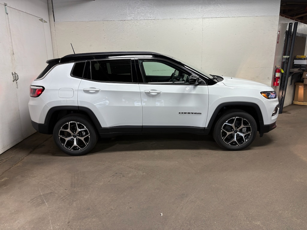 New 2026 Jeep Compass LIMITED 4X4 Sport Utility