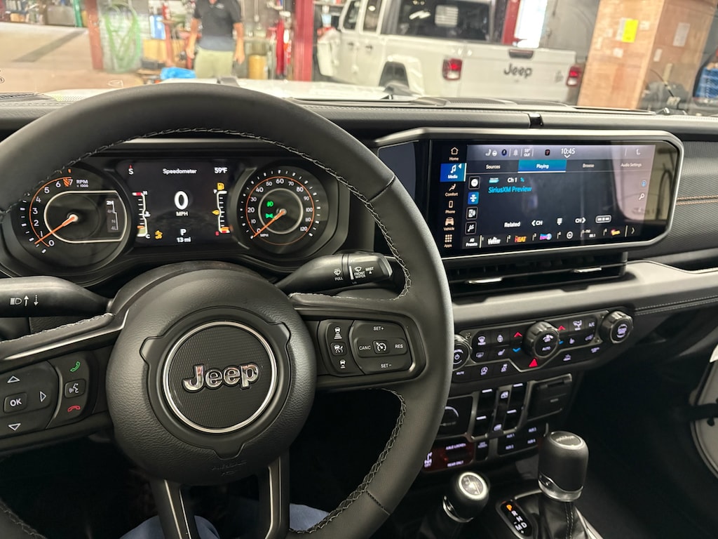 New 2026 Jeep Gladiator MOJAVE 4X4 Pickup