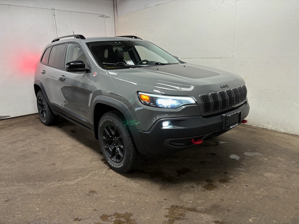 Used 2022 Jeep Cherokee Trailhawk SUV