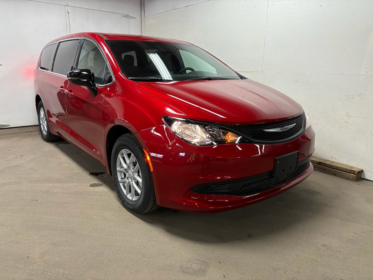2026 Chrysler Voyager LX's photo