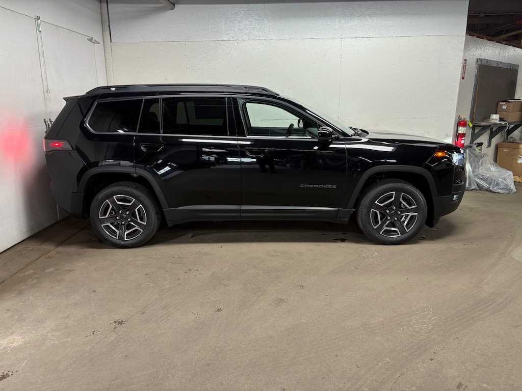 New 2026 Jeep Cherokee LIMITED 4X4 Sport Utility