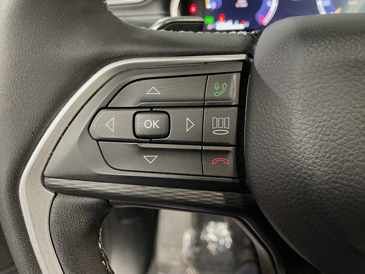 2023 Jeep Grand Cherokee Altitude - Photo 17