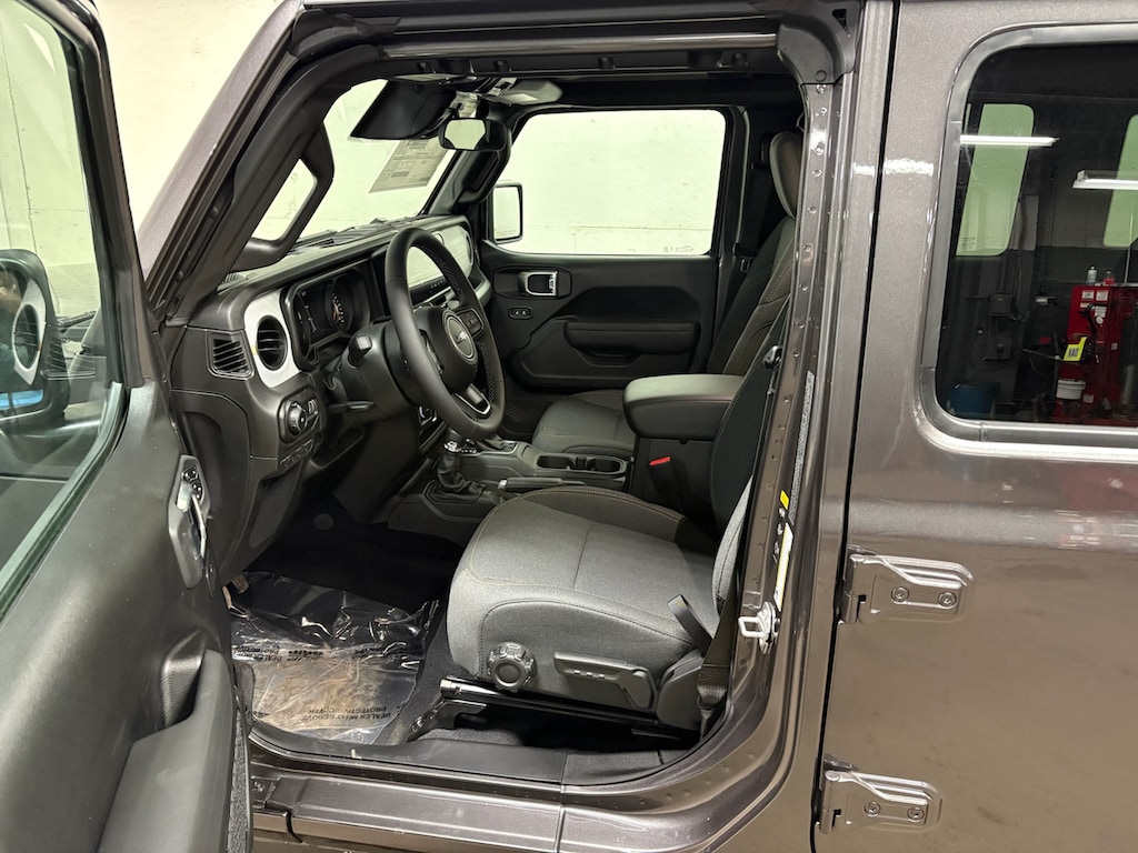 New 2026 Jeep Wrangler 4-DOOR SPORT S Sport Utility