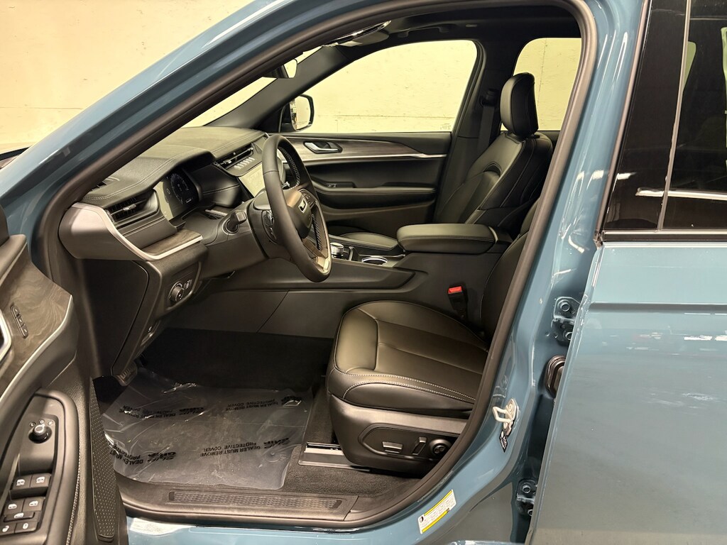New 2026 Jeep Grand Cherokee LIMITED 4X4 Sport Utility