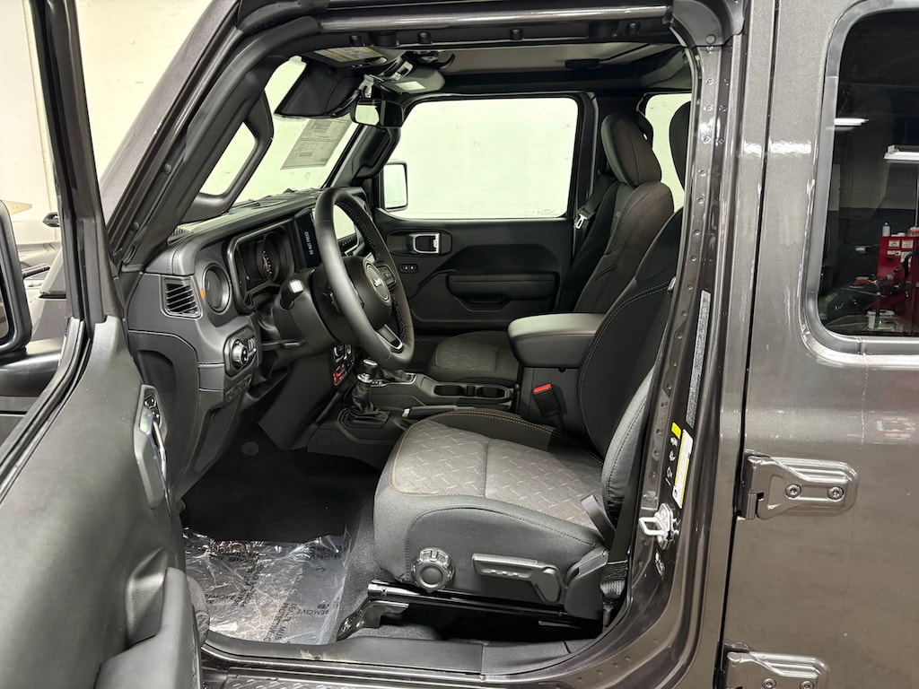 New 2026 Jeep Gladiator MOJAVE 4X4 Pickup