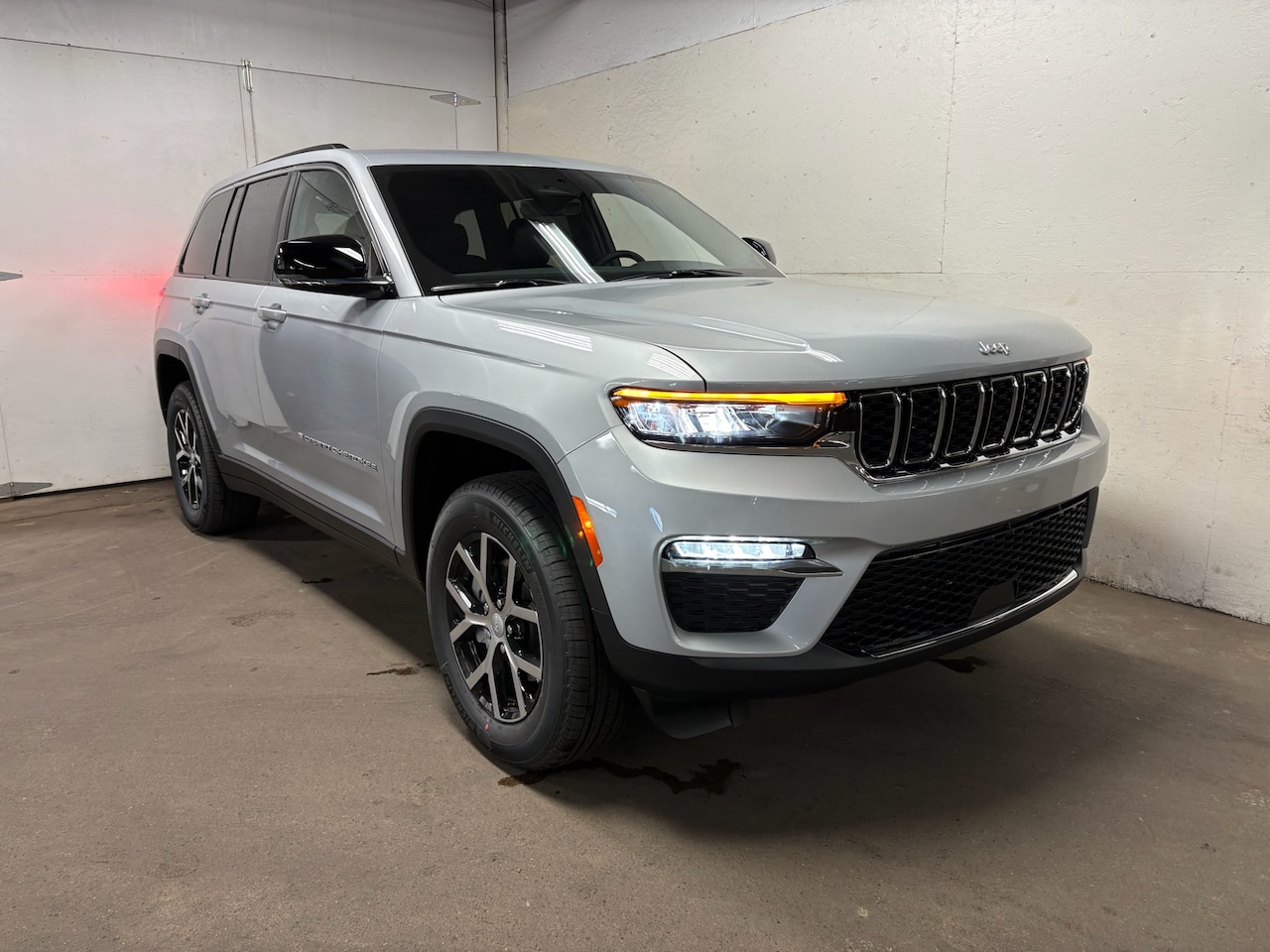2025 Jeep Grand Cherokee Limited's photo