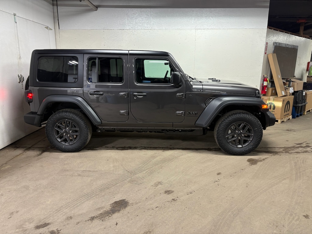 New 2026 Jeep Wrangler 4-DOOR SPORT S Sport Utility