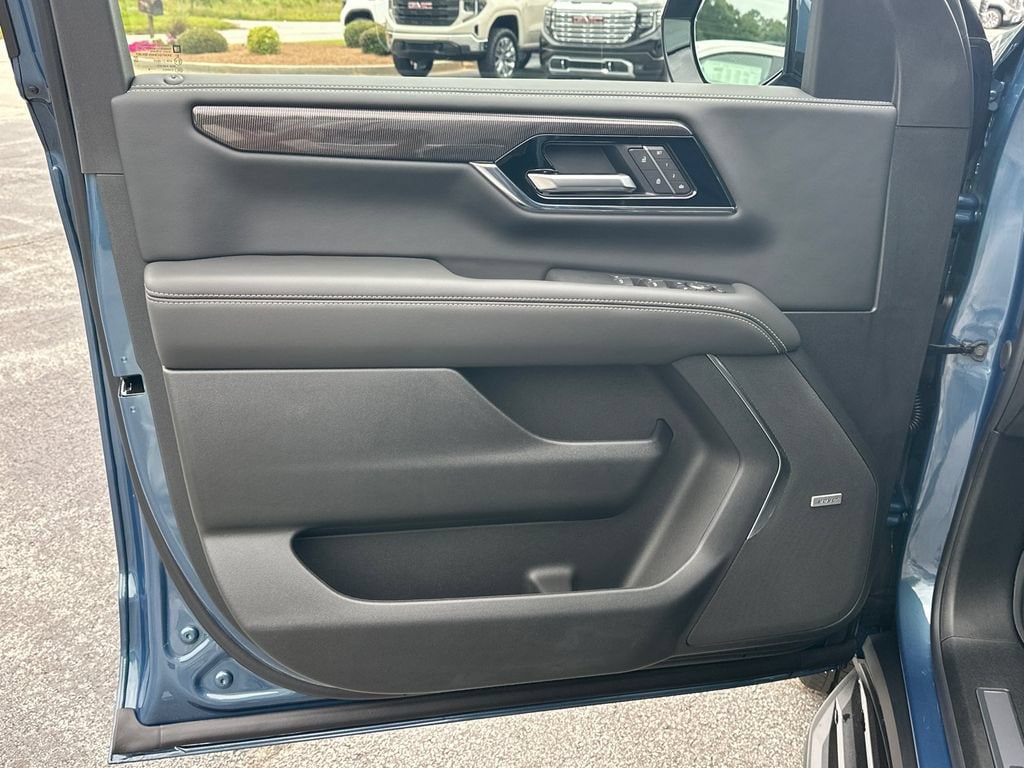 2026 GMC Yukon XL Elevation - Photo 11
