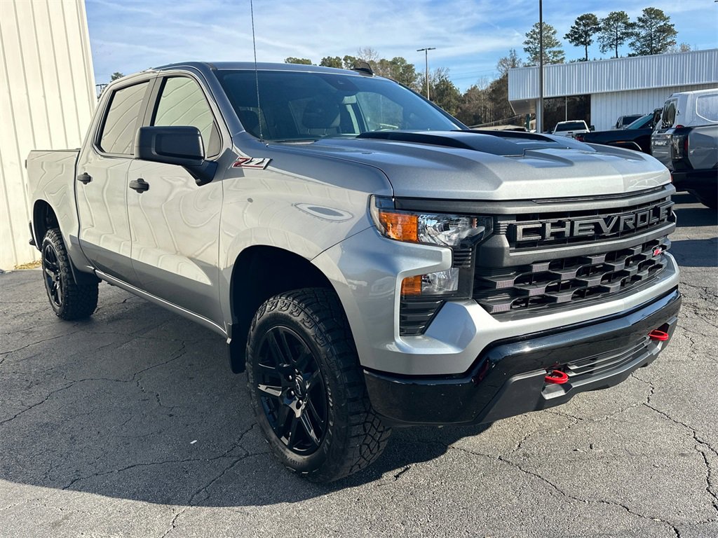 2025 Chevrolet Silverado 1500 Custom Trail Boss photo 4