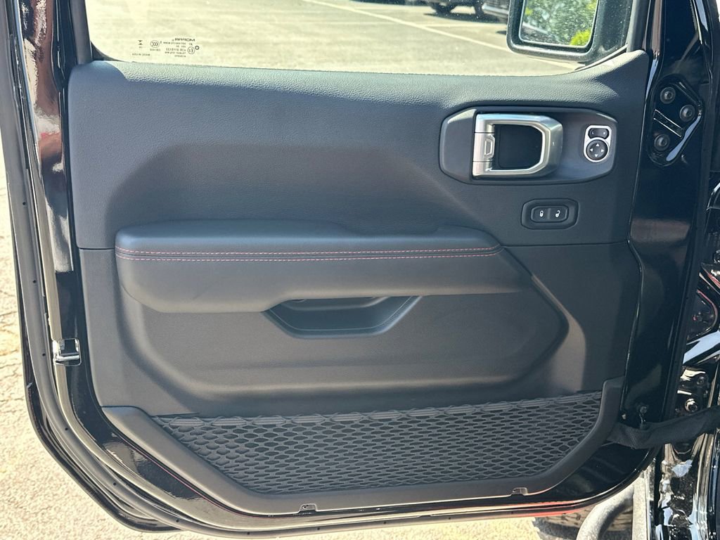 2024 Jeep Wrangler 4-Door Rubicon X - Photo 11