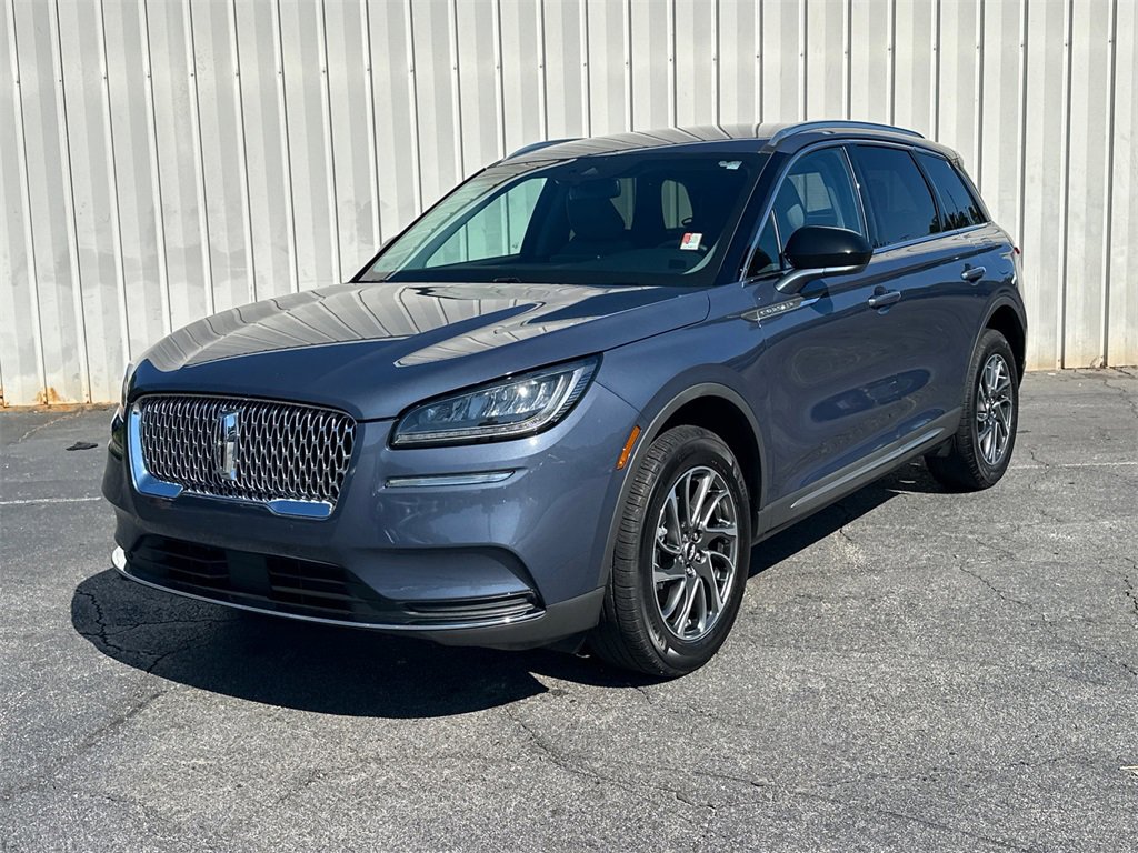 2022 Lincoln Corsair Standard photo 2