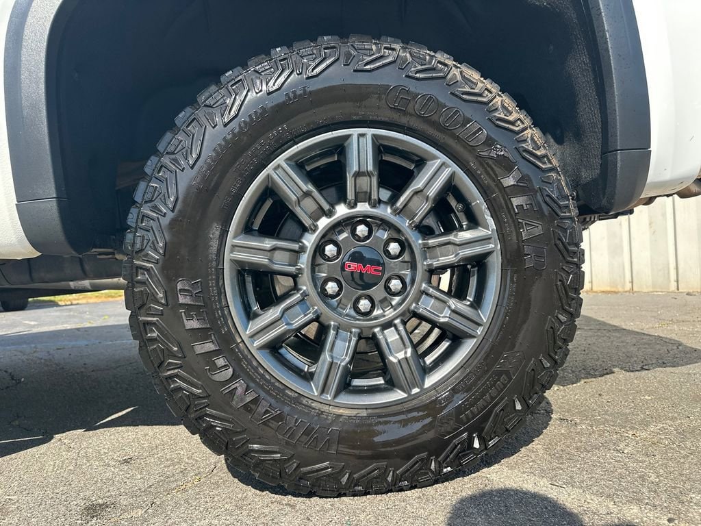 2025 GMC Sierra 1500 AT4X - Photo 20