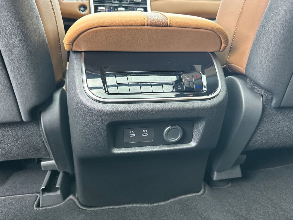 2026 Nissan Armada Platinum Reserve - Photo 23