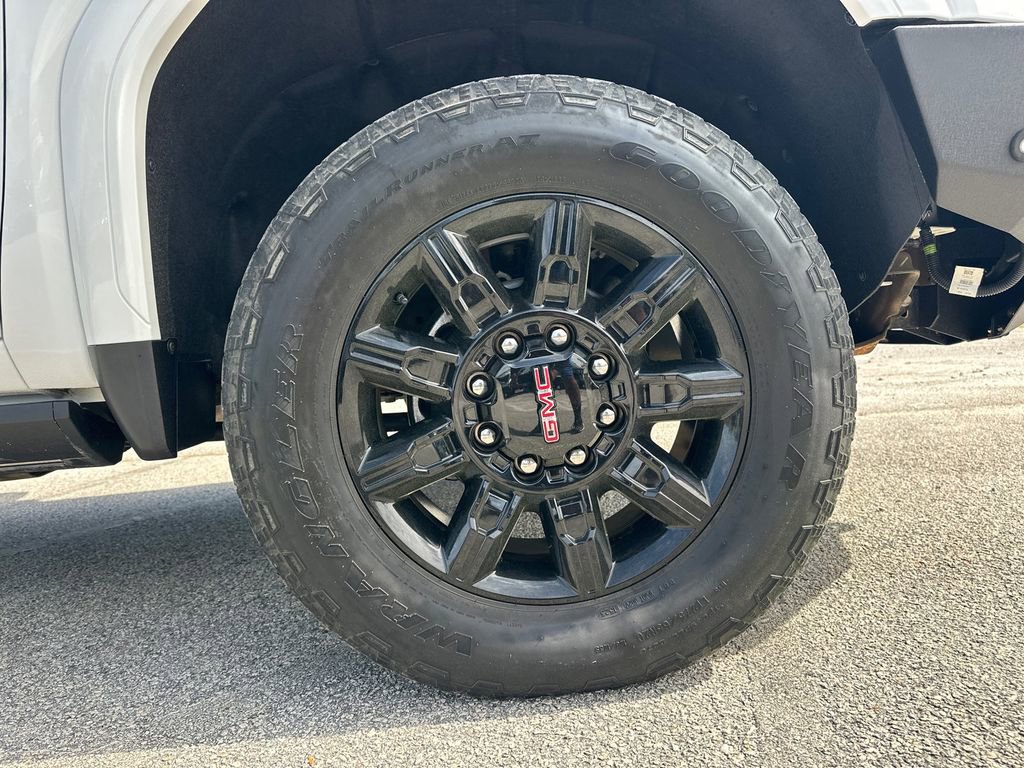 2024 GMC Sierra 2500HD AT4 - Photo 13