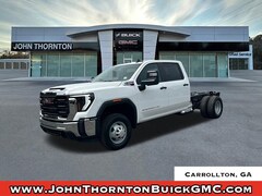 2026 GMC Sierra 3500 HD Chassis Cab Pro Truck
