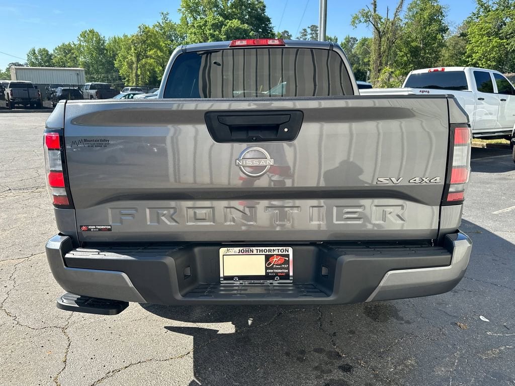 2022 Nissan Frontier SV - Photo 7