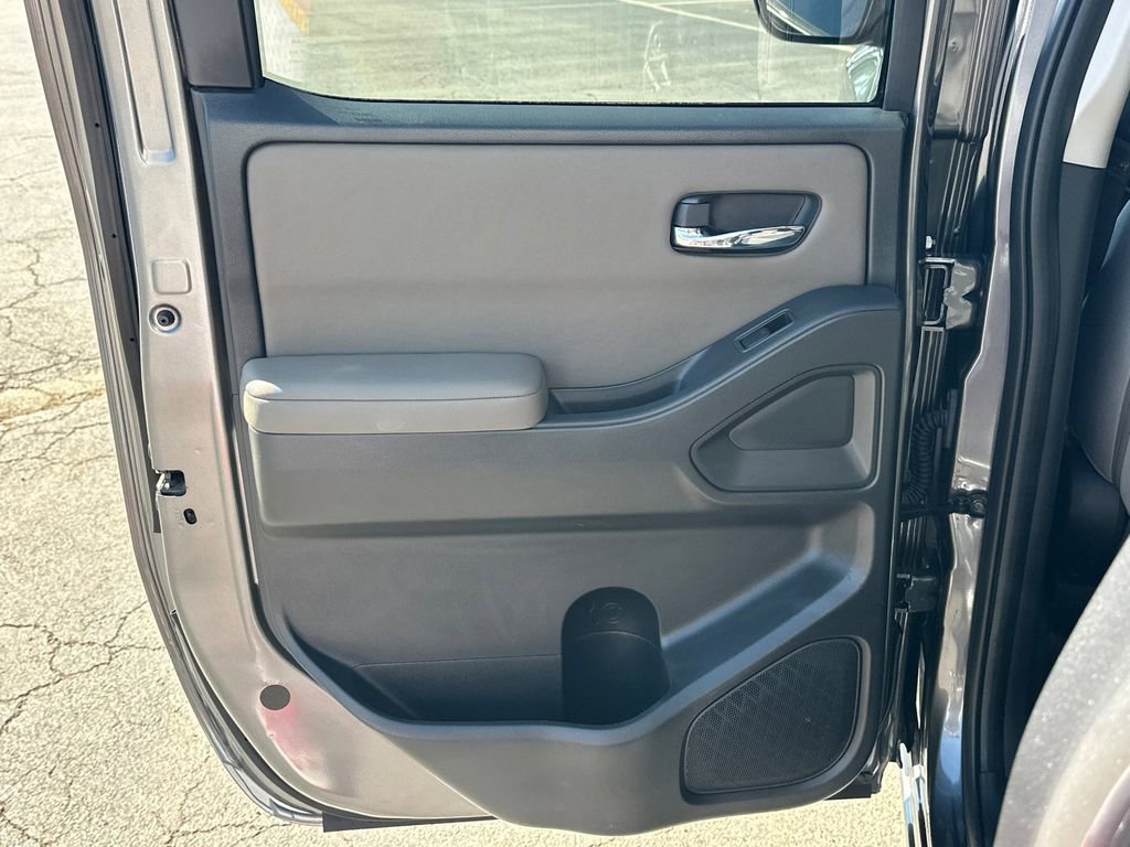 2022 Nissan Frontier SV - Photo 22