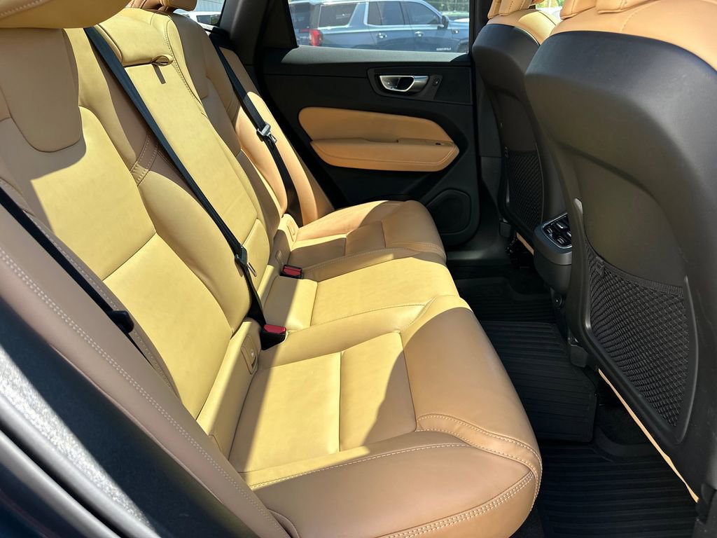 2024 Volvo XC60 Ultimate - Photo 16