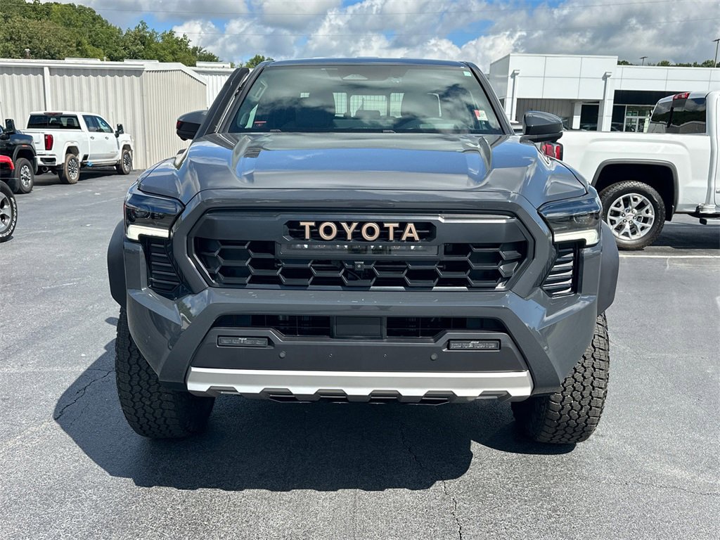 2024 Toyota Tacoma TRD Sport photo 2