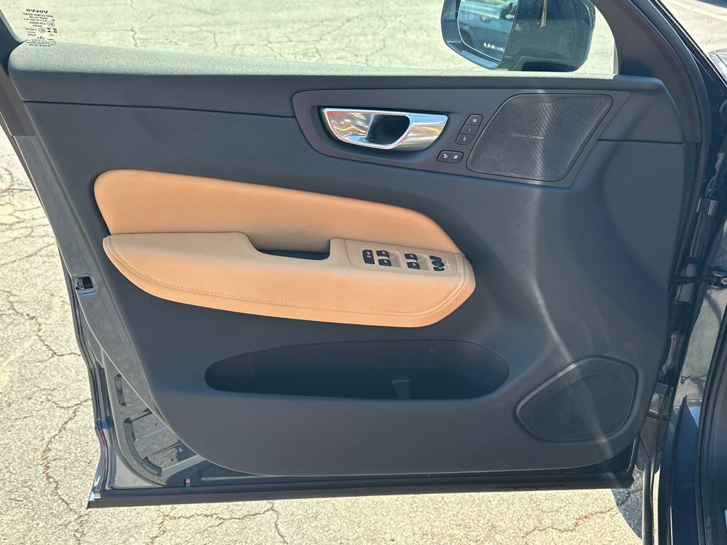 2024 Volvo XC60 Ultimate - Photo 11