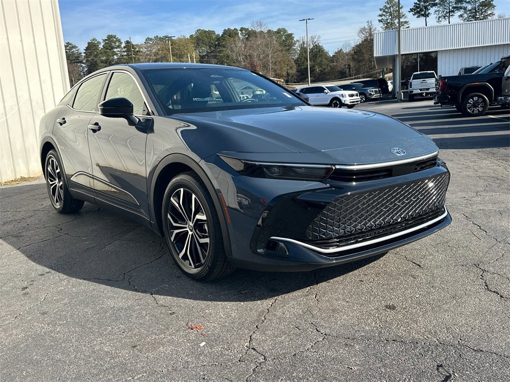 2026 Toyota Crown XLE photo 4