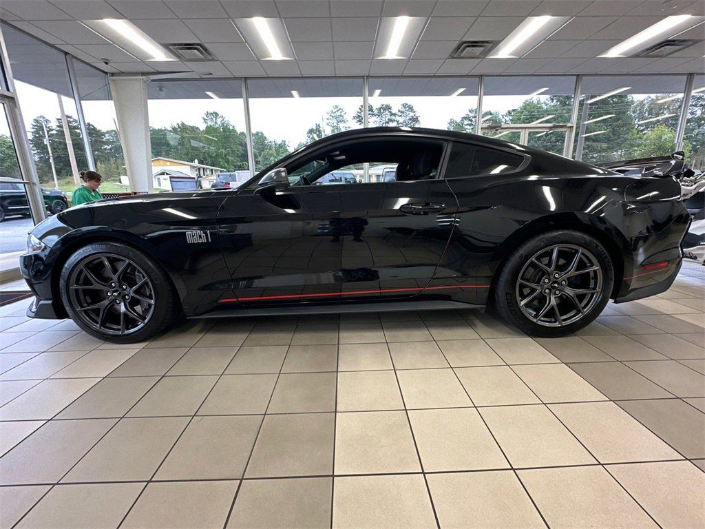 2022 Ford Mustang Mach 1 photo 3