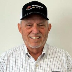 Staff member SID LEE from ID_2332099f7695