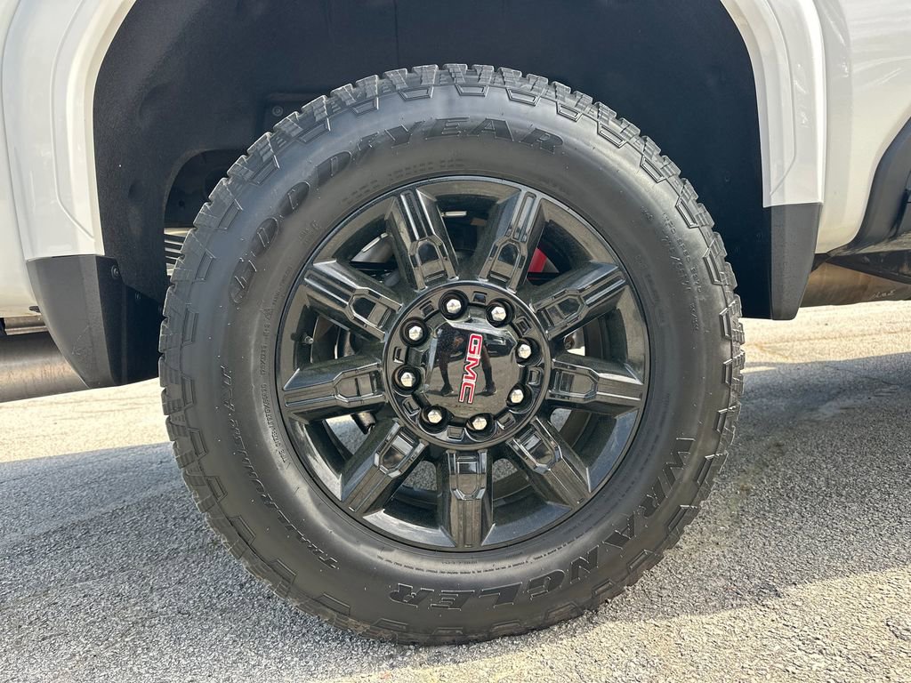 2024 GMC Sierra 2500HD AT4 - Photo 18