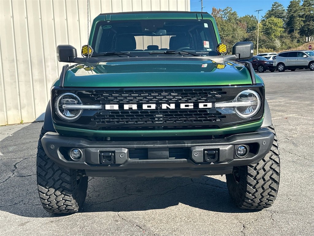 2023 Ford Bronco Base photo 3