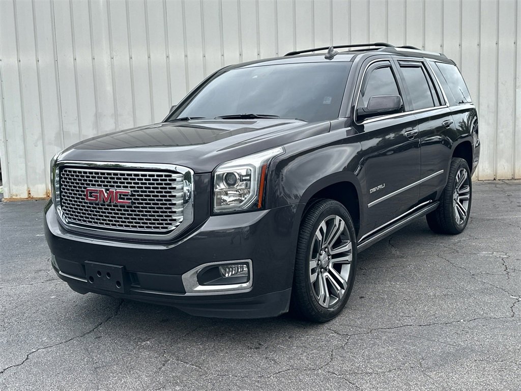 2017 Gmc Yukon Denali photo 2