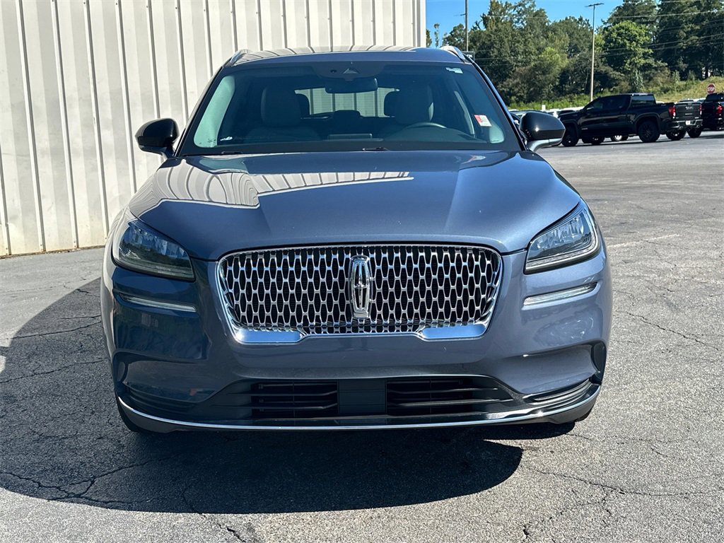 2022 Lincoln Corsair Standard photo 3