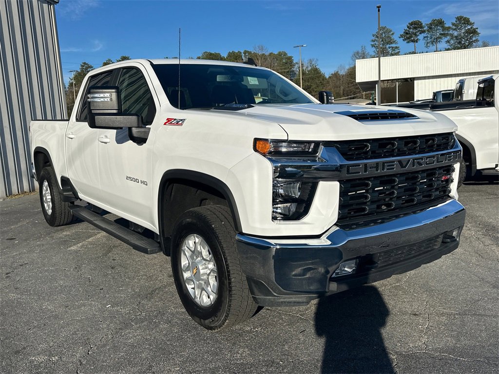 2023 Chevrolet Silverado 2500HD LT photo 4
