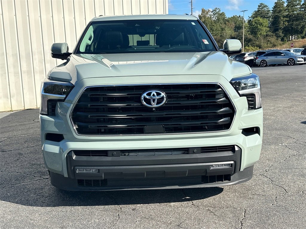 2024 Toyota Sequoia SR5 photo 3