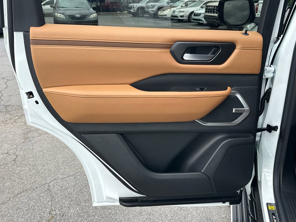 2026 Nissan Armada Platinum Reserve - Photo 22