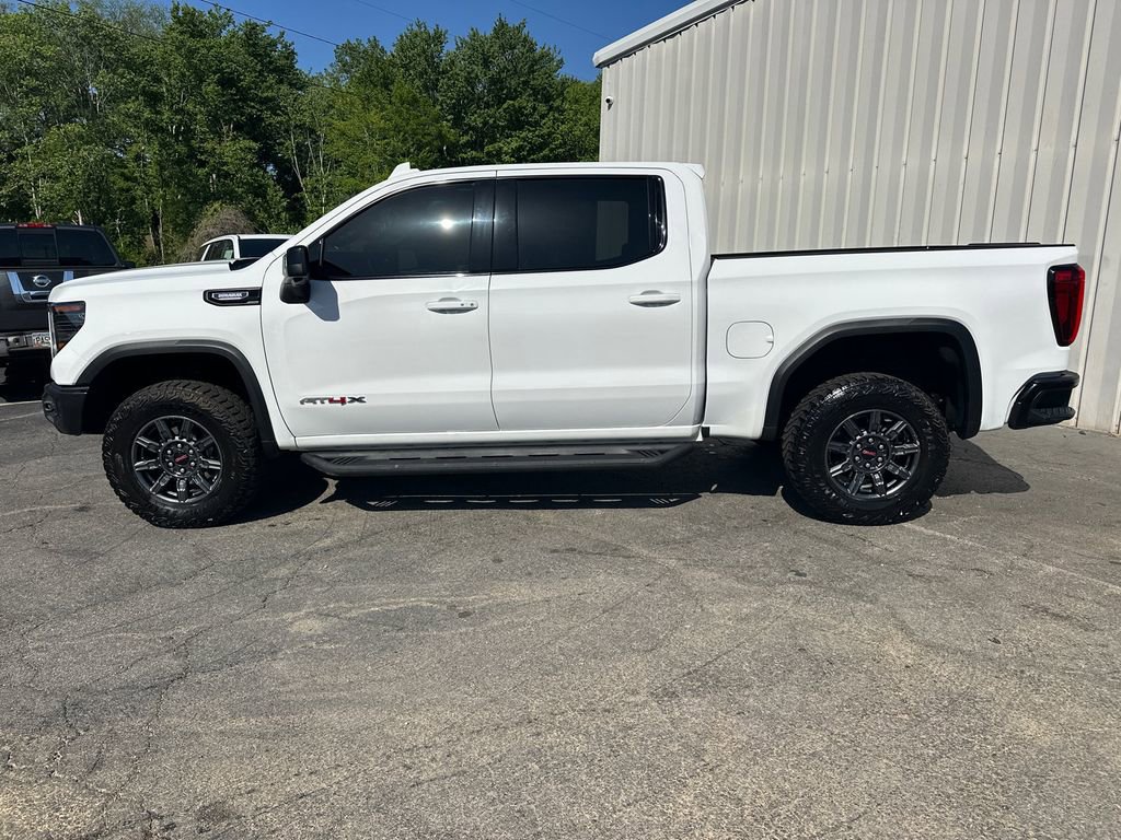 2025 GMC Sierra 1500 AT4X - Photo 9