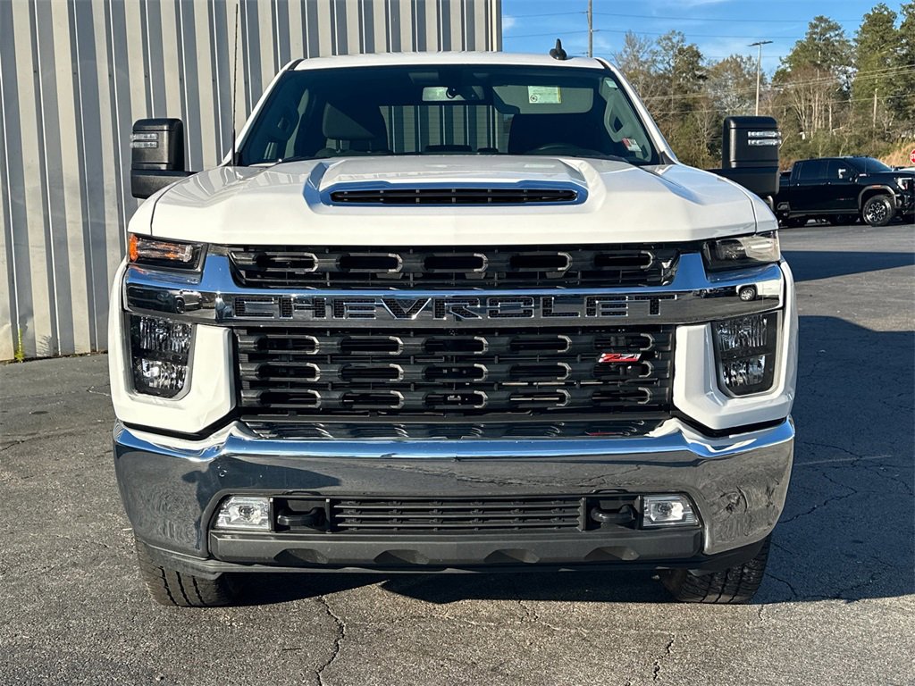 2023 Chevrolet Silverado 2500HD LT photo 3