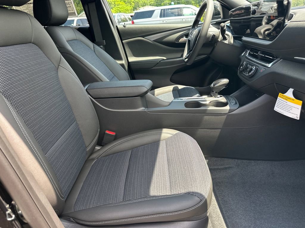 2026 Buick Envista Preferred - Photo 14