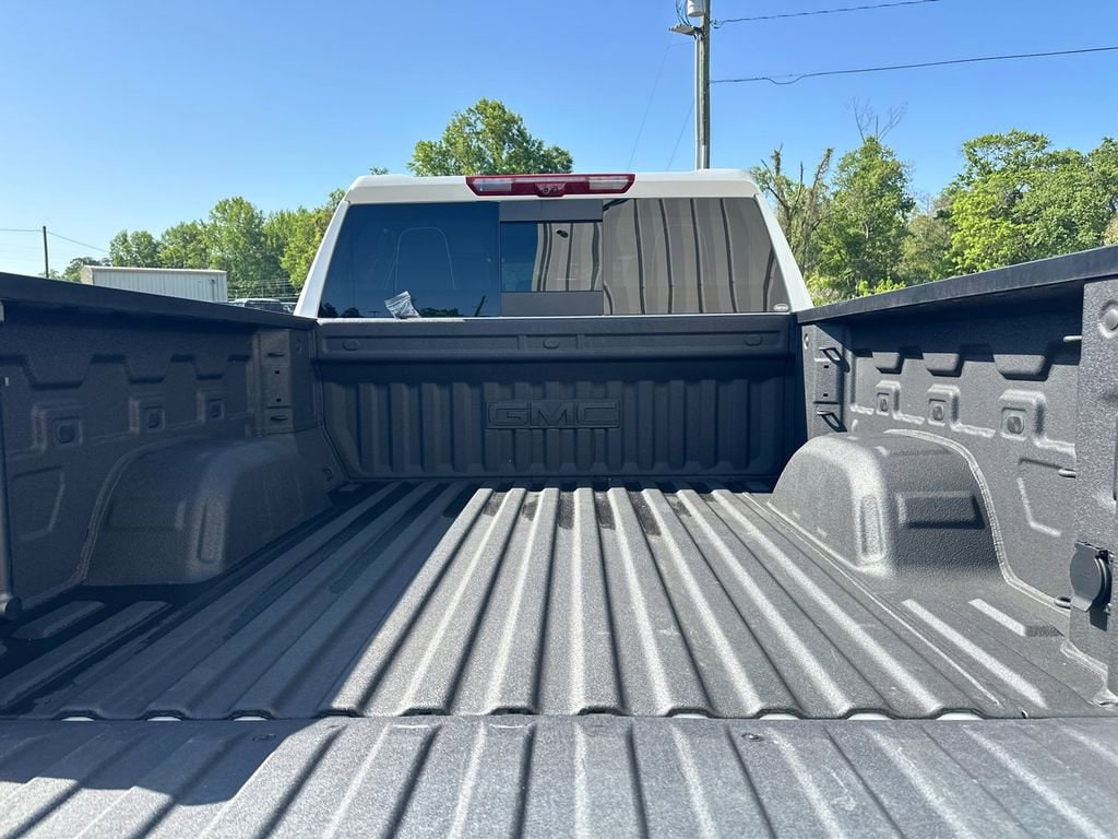 2025 GMC Sierra 1500 AT4X - Photo 19