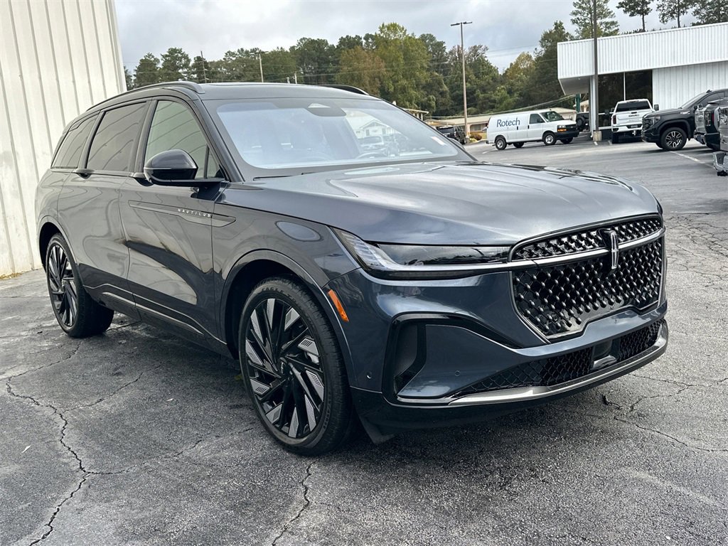 2024 Lincoln Nautilus Reserve photo 3