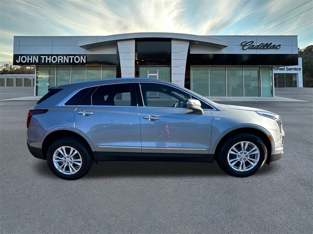 2026 Cadillac XT5 Luxury photo 4