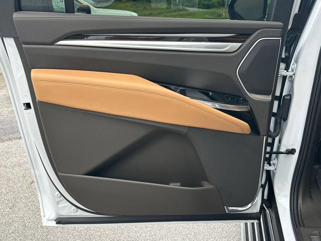 2026 Cadillac Escalade ESV Luxury - Photo 21