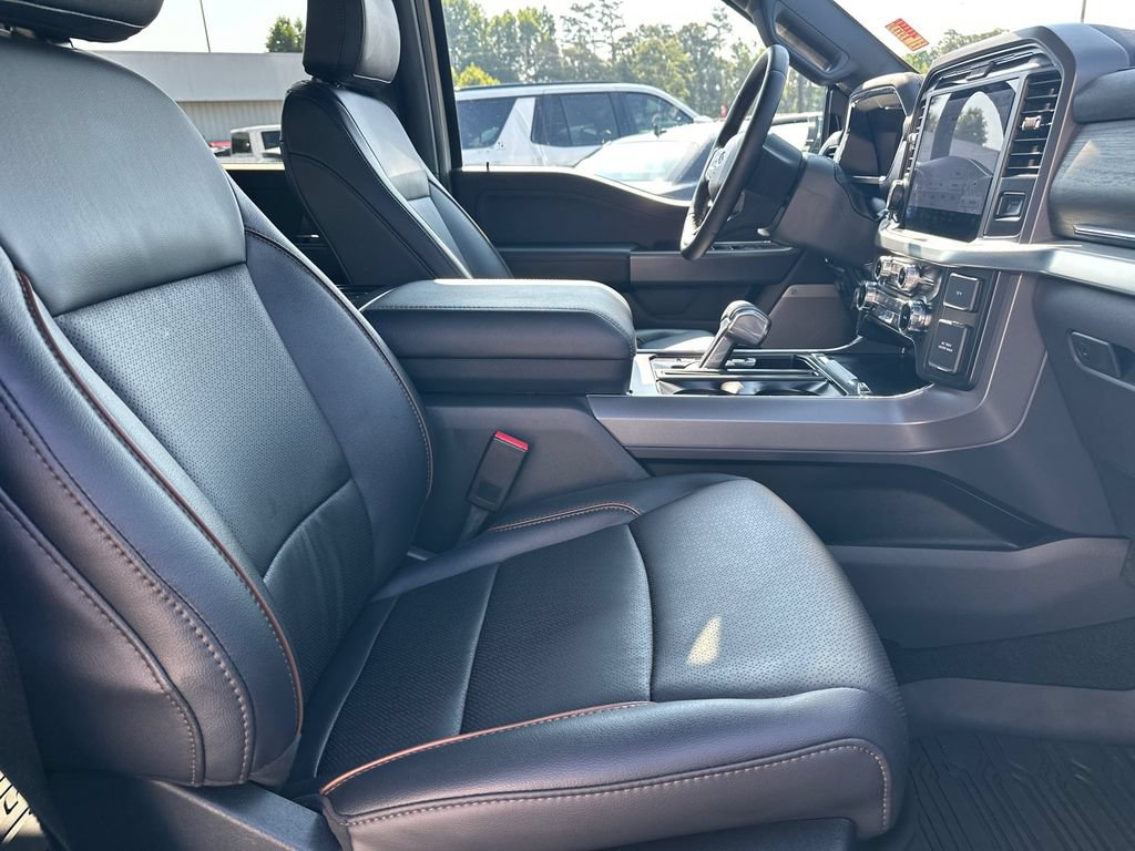 2025 Ford F-150 Lariat - Photo 14