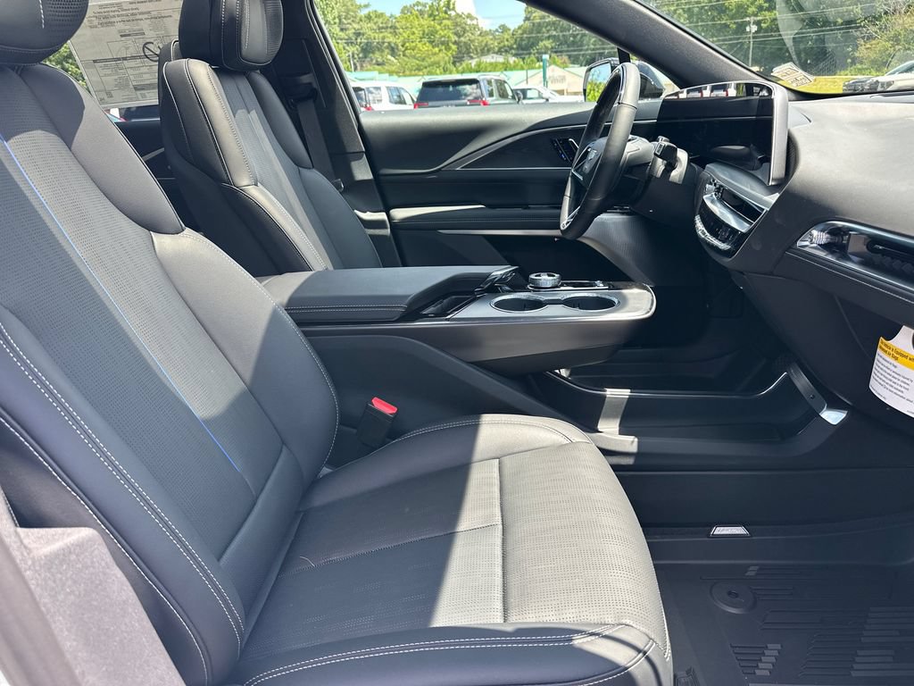 2026 Cadillac LYRIQ Premium Sport - Photo 13
