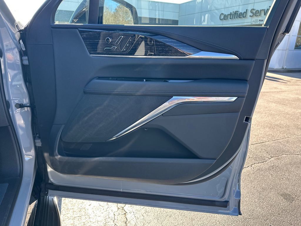 2026 Cadillac Escalade IQ Sport - Photo 14