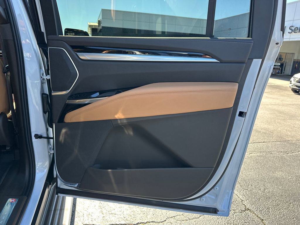 2026 Cadillac Escalade ESV Luxury - Photo 16