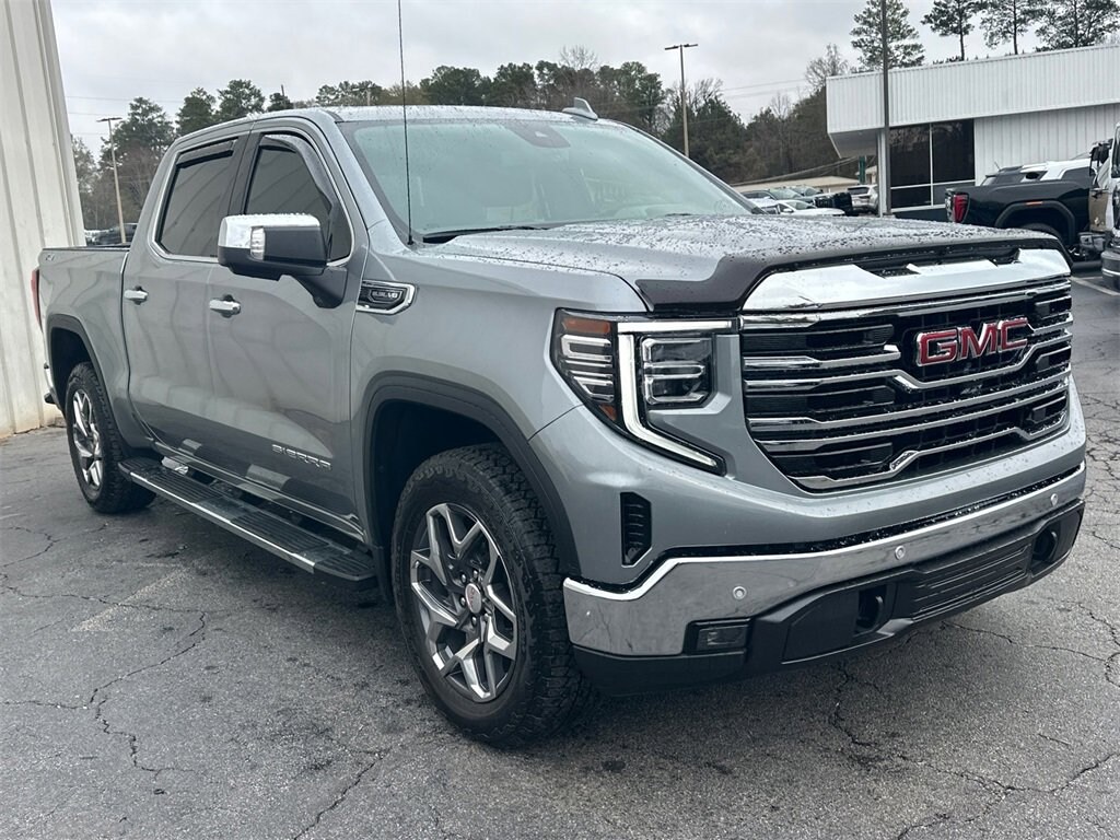 Used 2025 GMC Sierra 1500 SLT Truck
