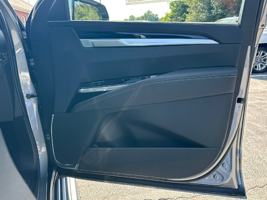 2026 Cadillac Escalade Sport - Photo 14