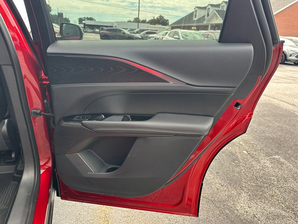 2025 Cadillac LYRIQ Sport 1 - Photo 16