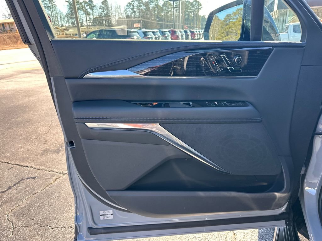 2026 Cadillac Escalade IQ Sport - Photo 10