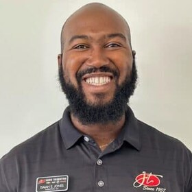 Staff member ISAIAH JONES from ID_eaea66516273